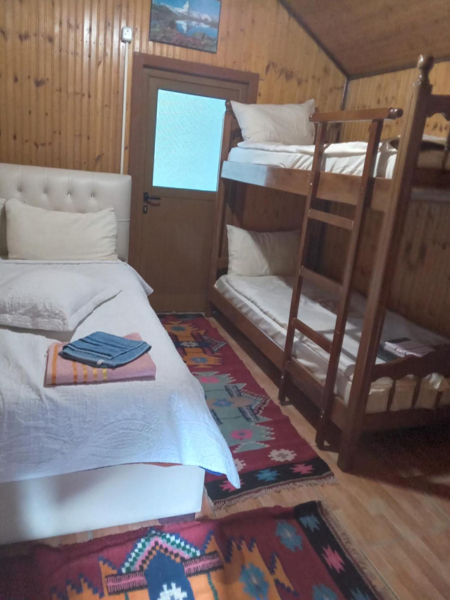 Guesthouse Hamiti Llogara Dukat Pokoj fotografie
